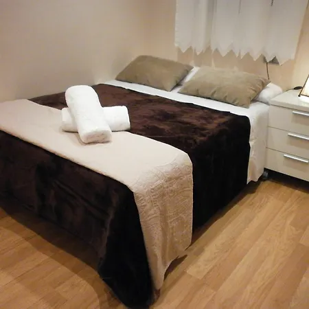 Angel Flats Apartment *